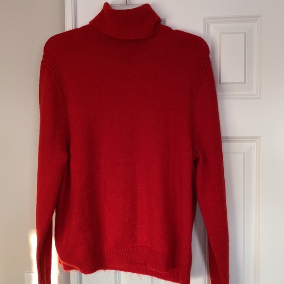 NWOT Red Turtleneck Sweater 😍 - Picture 9 of 15
